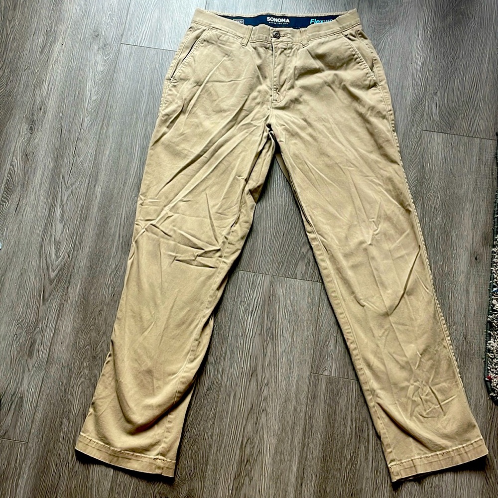 Men’s Khaki Pants